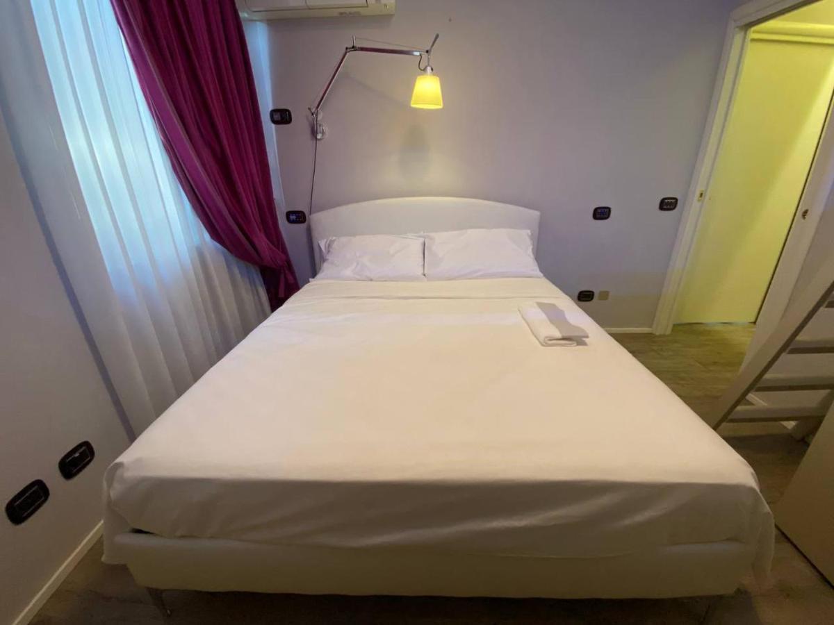 Desenzano Luxury Apartment Десенцано дел Гарда Екстериор снимка