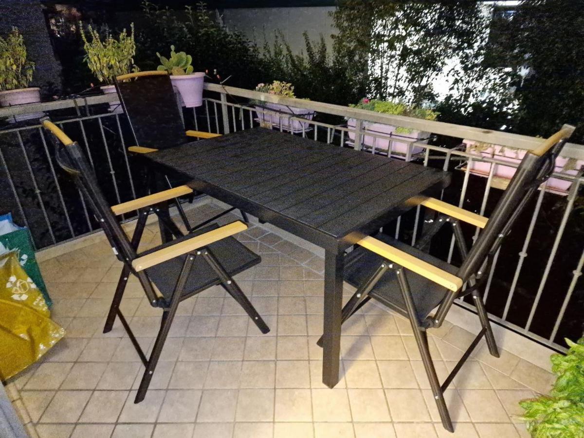 Desenzano Luxury Apartment Десенцано дел Гарда Екстериор снимка